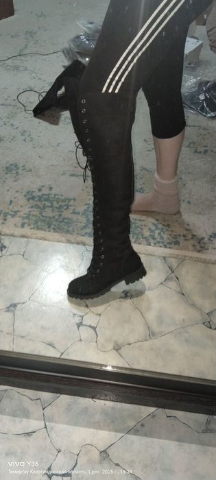 Продам ботфорты  на шнурках