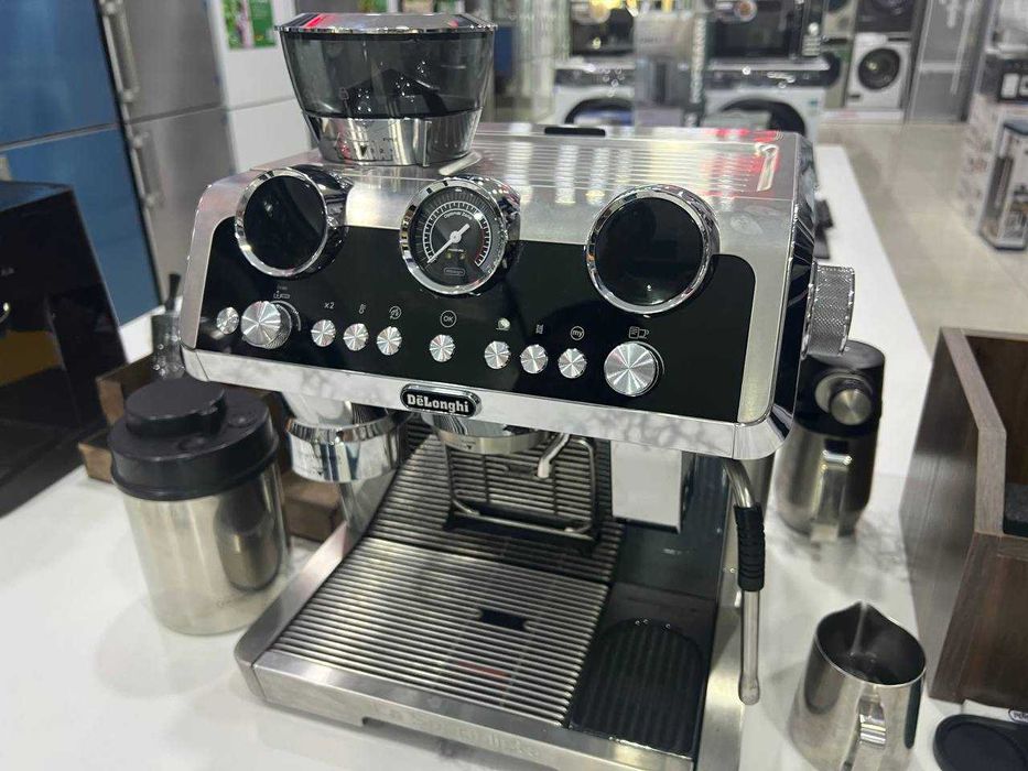 Кофемашина Delonghi автомат и пол автомат  настоящ кофейный вкус