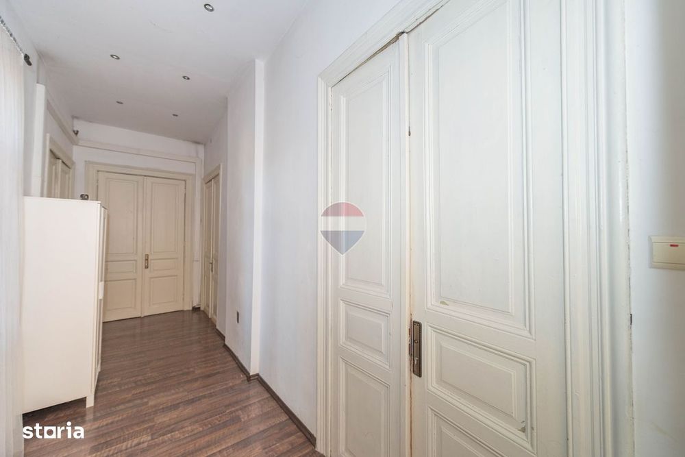 Apartament 3 camere de vanzare, in vila, 83 mp