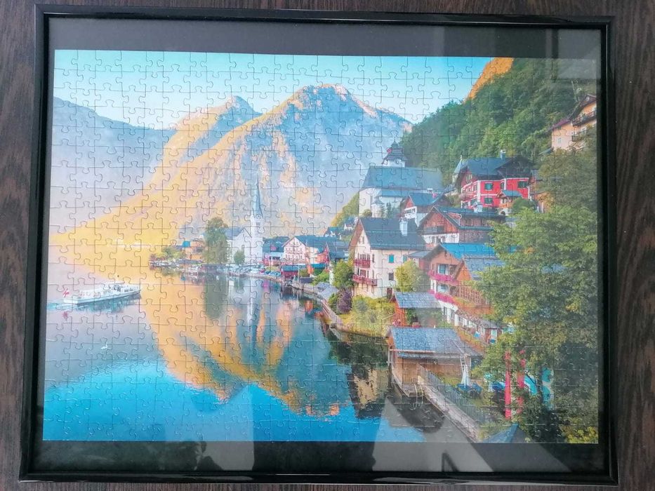 Vând tablouri puzzle înrămate