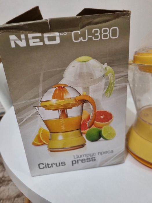 Сокоизтисквачка NEO