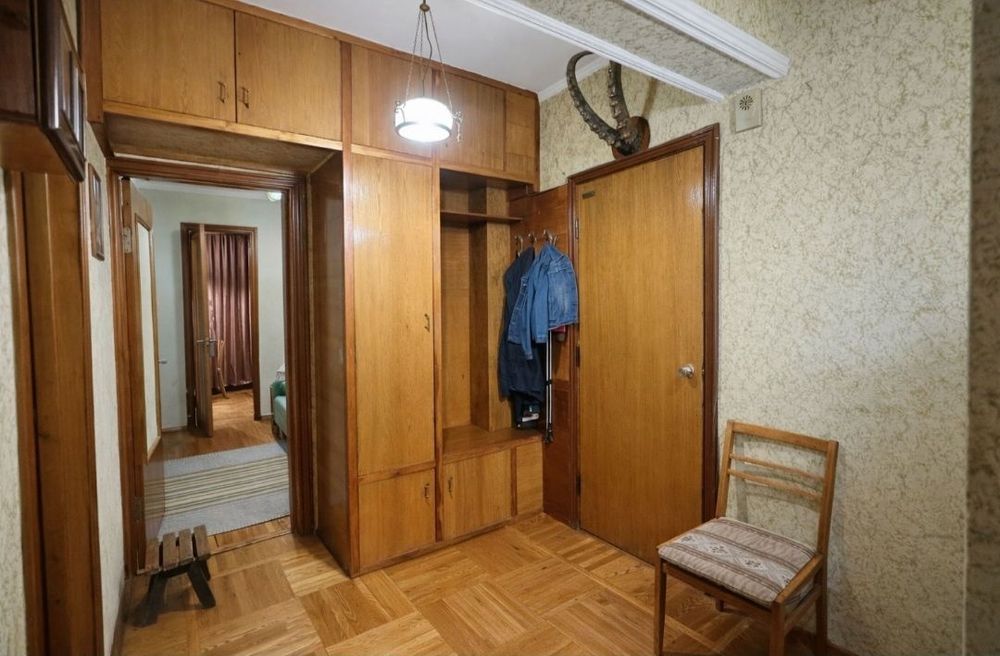 Чиланзар Ц квартал 2в3/4/4 Балкон 2×6