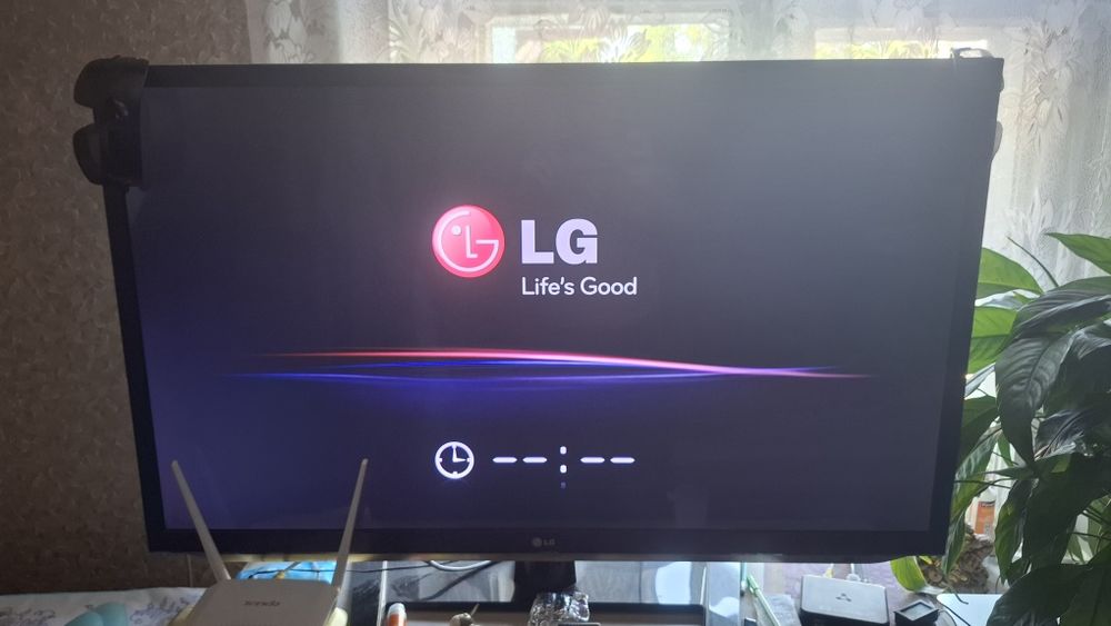 Телевизор LG в хорошем состоянии