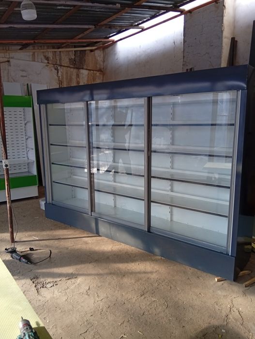 Витрина холодильник