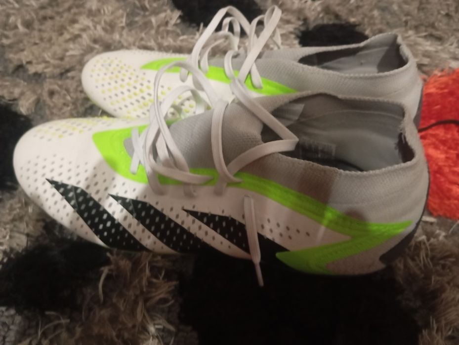 Ghete de fotbal Adidas Predator mărimea 44