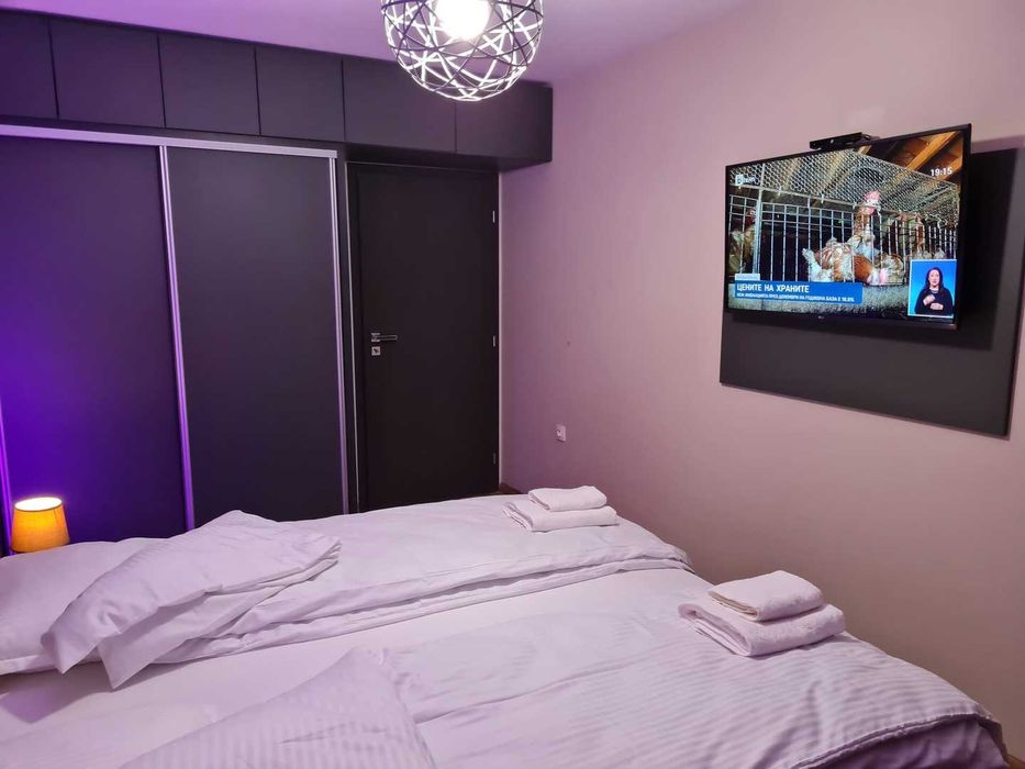 Дава се под наем Тристаен апартамент в Варна, Генералите - 80 кв.м за 867 € - Снимка #2