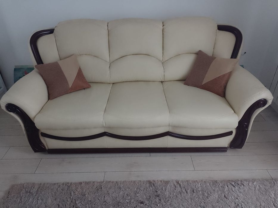 Canapea 3 locuri extensibila