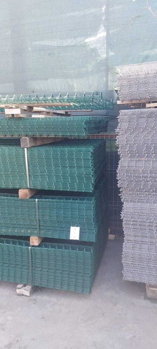 plasa/ panou bordurat /TEAVA/ STALP 3.5-4.9MM/Zincat /Verde/Gri