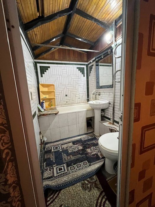 Padezni 2 xonalik Gorni inst oldida