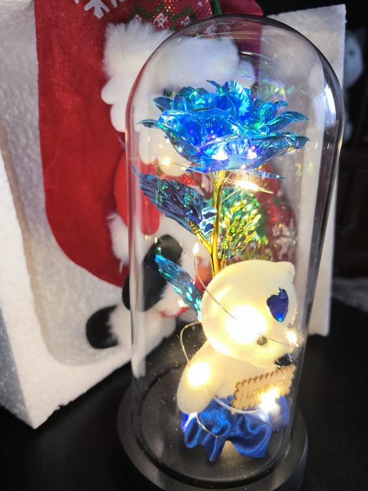 Роза в колбе светится ! Подарок  .