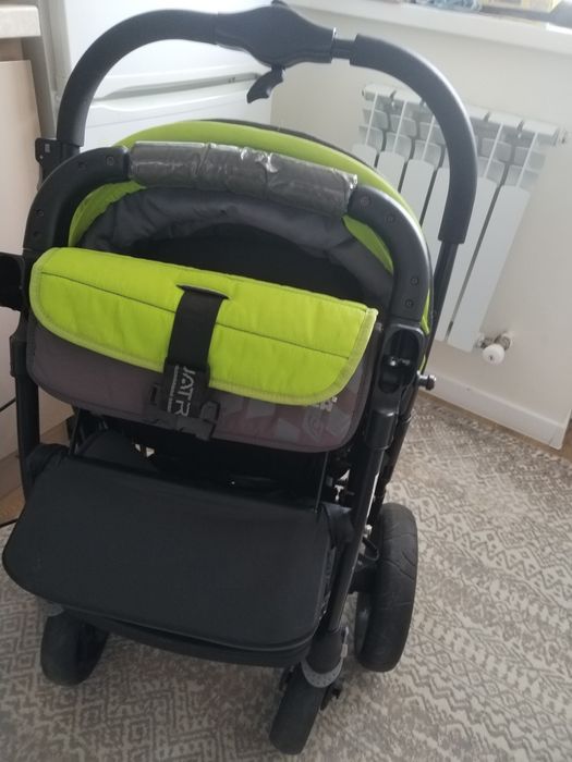 Продам коляску для новорождённых и старше