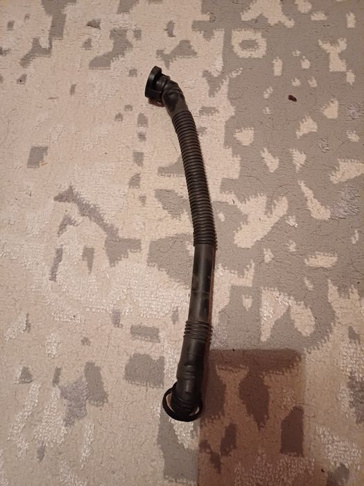 Продам задний бампер на е60