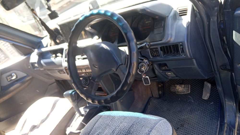 Продам.торг у капота