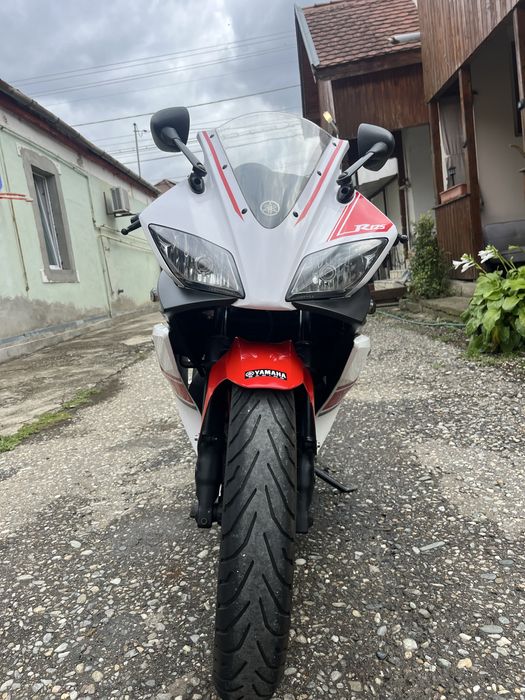 Yamaha yzf r125 SPECIAL MODEL World. GP. 60th Anniversary 2011