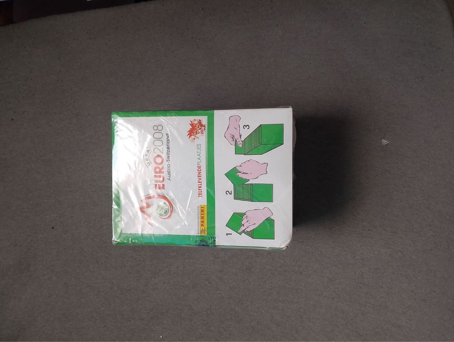 Стикери Panini европейското 2008(запечатана), 100 пакетчета