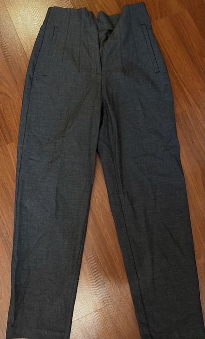 Продавам панталон на Zara
