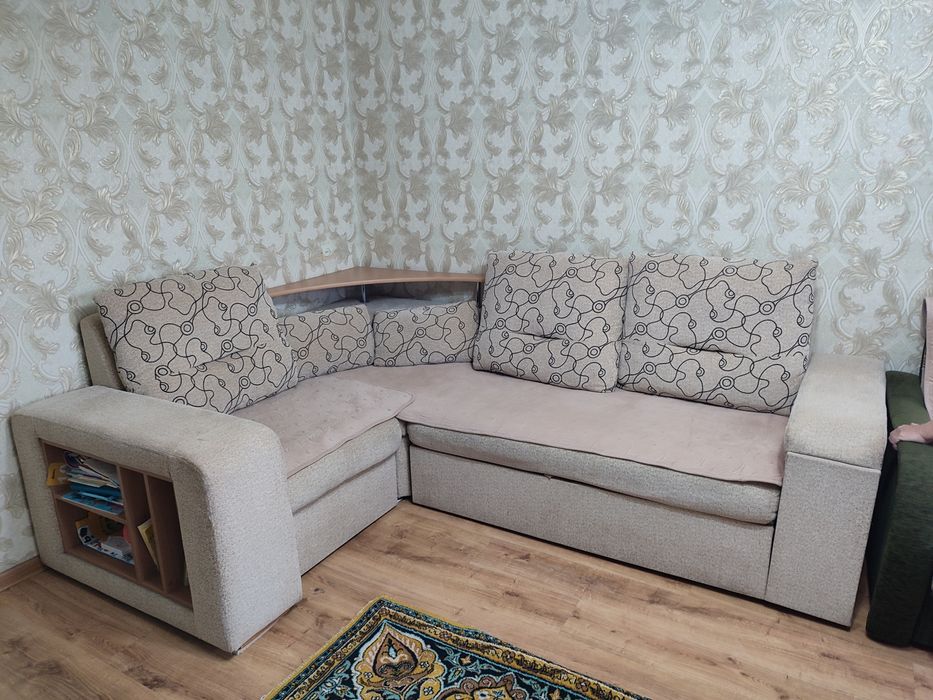 Угловой диван бу