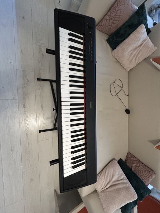 Vand yamaha digital keyboard Piagerro NP11