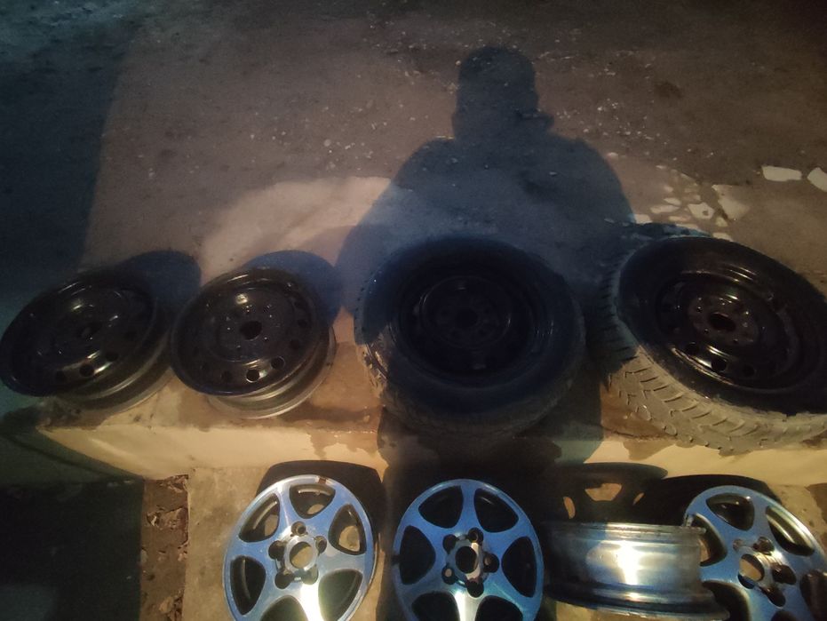 Продам комплект железных дисков