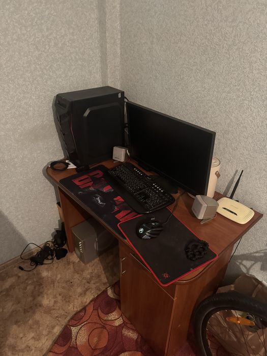 Отдам бесплатно стенку