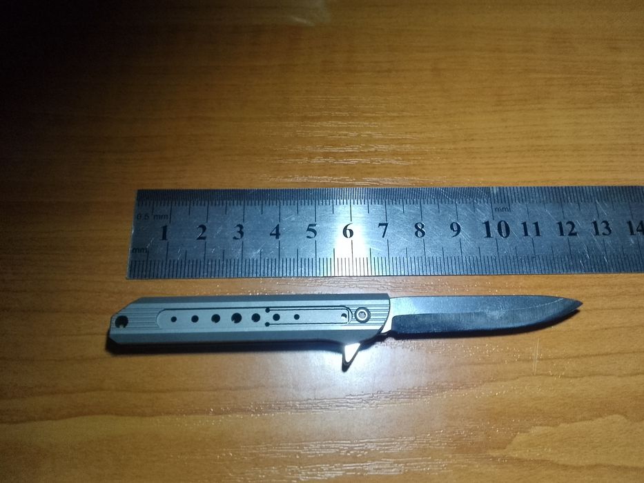 Нож ножка ключодържател