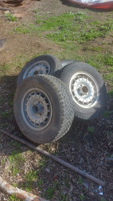 Продам диски на 14 стояли на мерседес 190