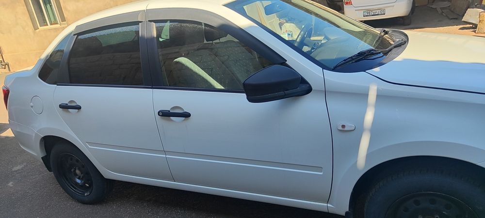 Ваз Лада гранта 2190