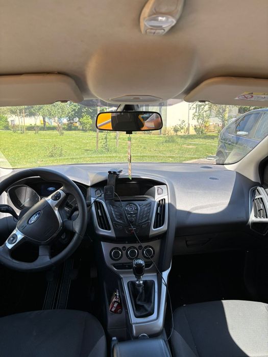 FORD Focus 2014 — imagine 5