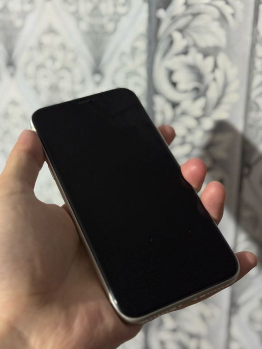 Айфон 11 в хорошем сост