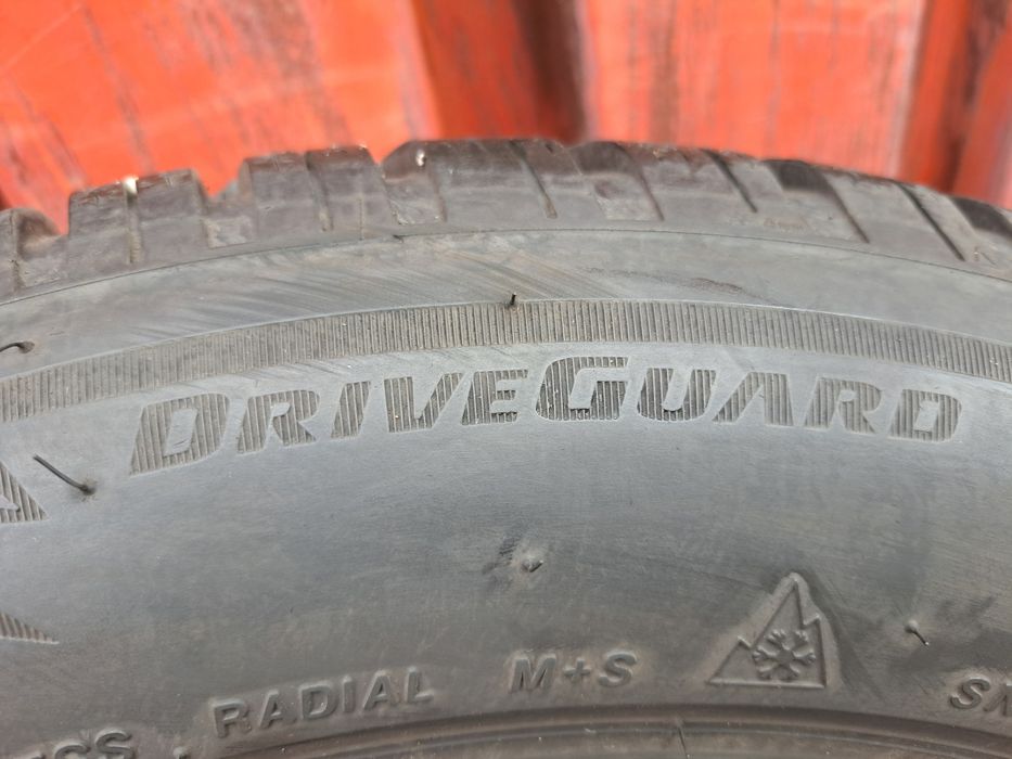 Set anvelope iarna Bridgestone 205/60R16