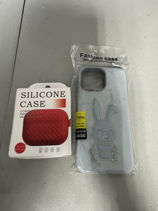 Продам чехлы на айфон 16 про макс и на AirPods pro 2