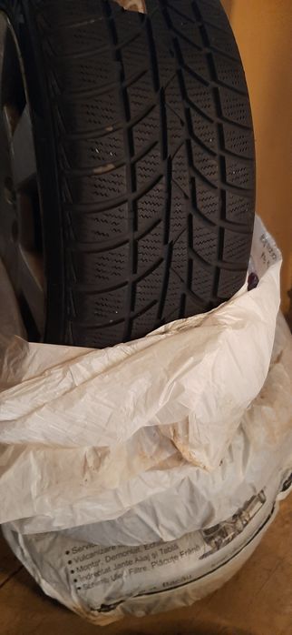 Roți  iarna  Toyota Avensis  t25