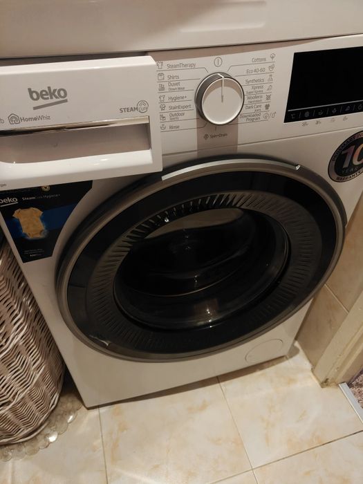 Продавам отлична пералня Beko 9 кг Клас А,  на 2 Години