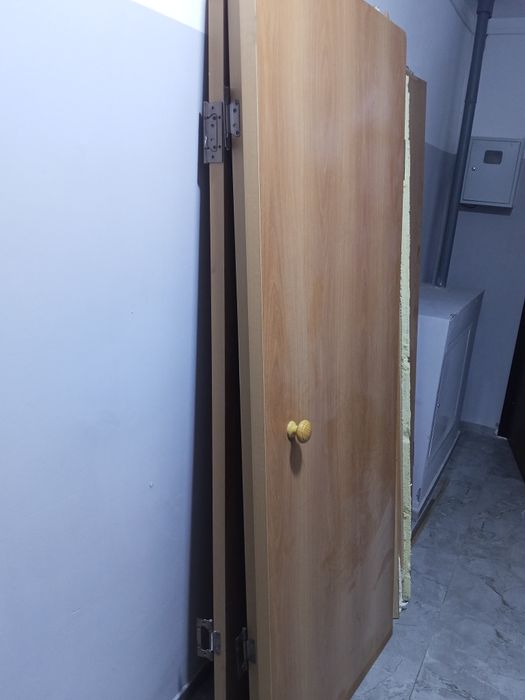 Продам двери межкомнатные