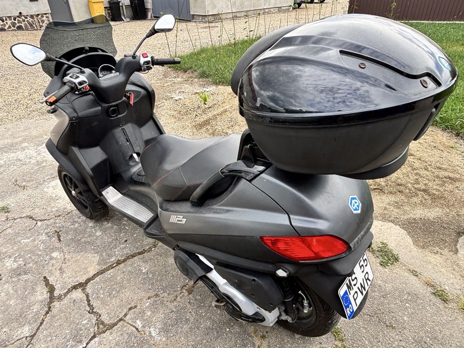 Piaggio mp3. 500cmc. Se poate conduce cu cat b