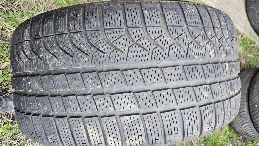 Гуми спортпакет 245 45 20 и 285 40 20 пирели pirelli