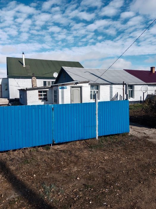 Продам дом из красного кирпича