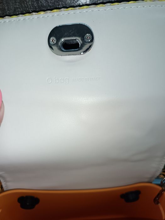 Малка, оригинална чанта O bag
