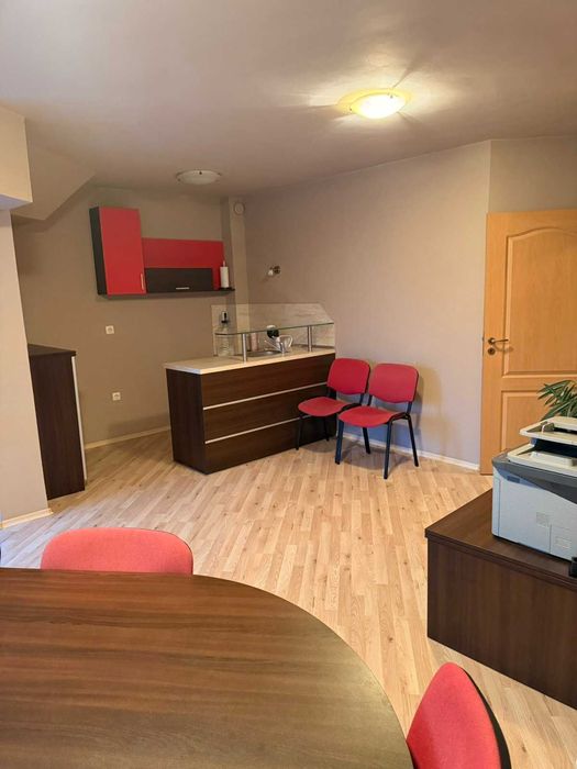 Дава се под наем Офис в Пловдив, Център - 93 кв.м за 800 € - Снимка #3