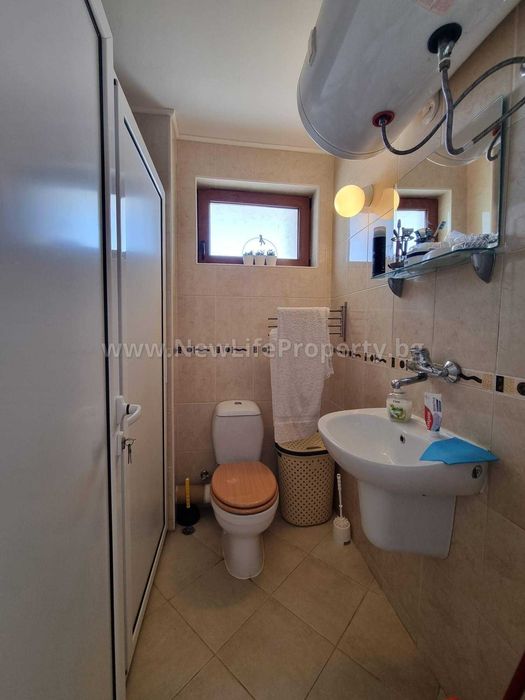 Двуетажна къща с басейн в п. Горица, об. Бургас