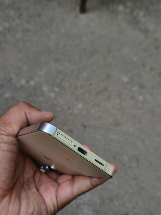 samsung S24   5G 256gb