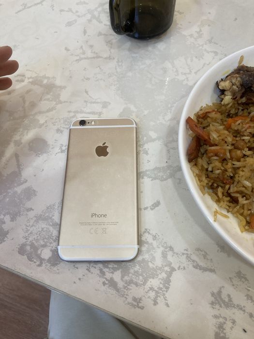 Продам Айфон 7 или на запчасть