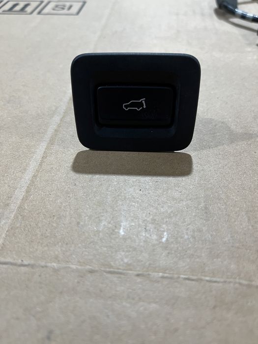 Camera marsarier / Mers inapoi / Buton inchidere haion Mazda CX-5