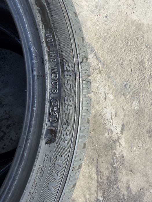 Зимни Гуми KUMHO 295/35/21