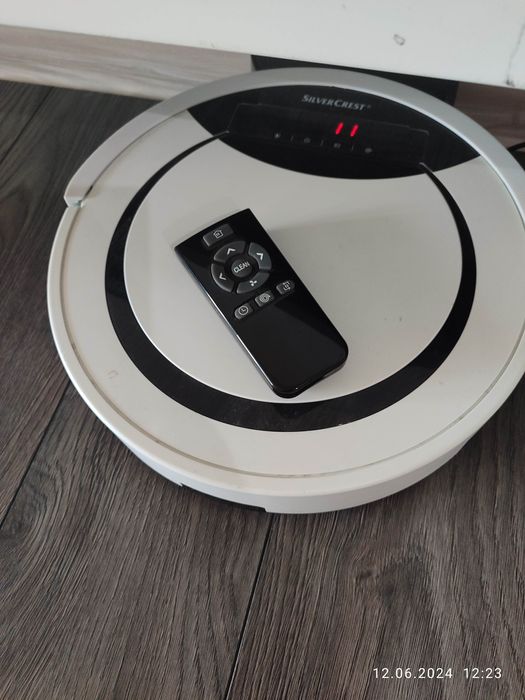 Робот прахосмукачка