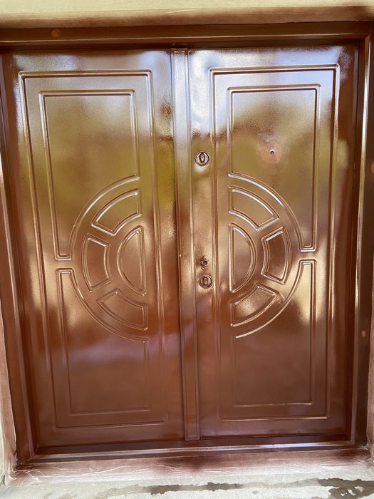 Colantat - vopsit - usi - int - ext