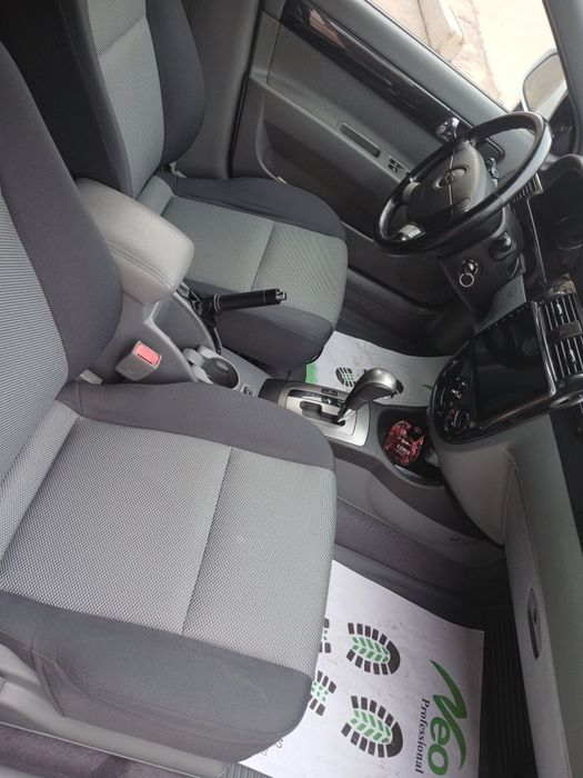 Gentra avtomat sotiladi