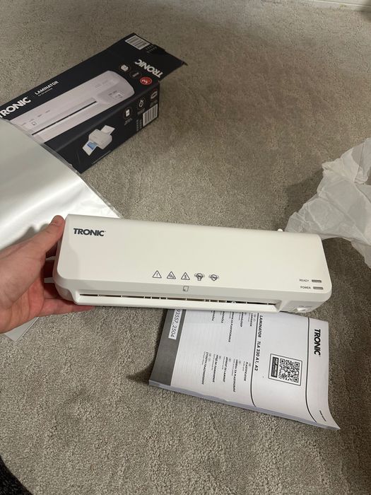 Aparat laminat foi nou, laminator