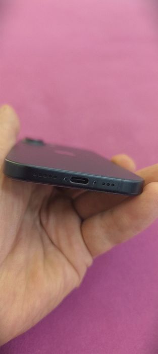 IPhone 16.  128 gb