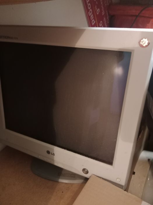 Монитор марки LG